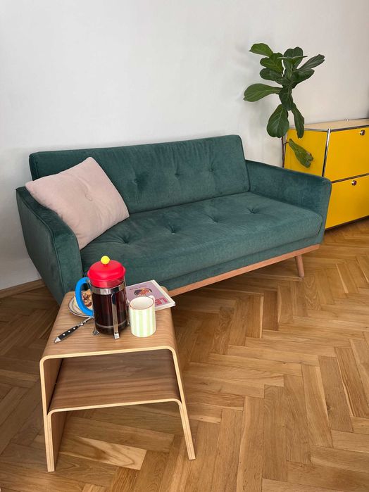 Sofa Klematisar (scandicsofa) 2-os. welur Delux Peacock, drewno bukowe