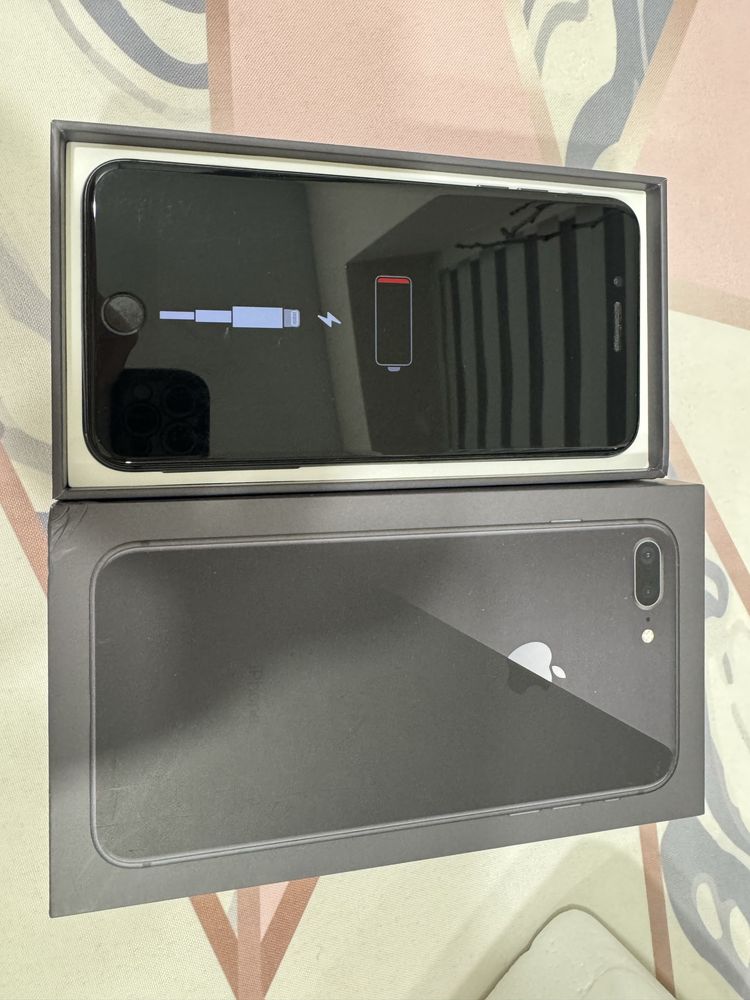 Iphone 8 plus на 64 гб