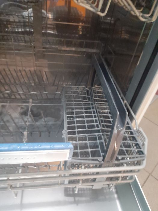 Посудомийна машинка  *Bosch- SMS50D32EU* 60×60см.