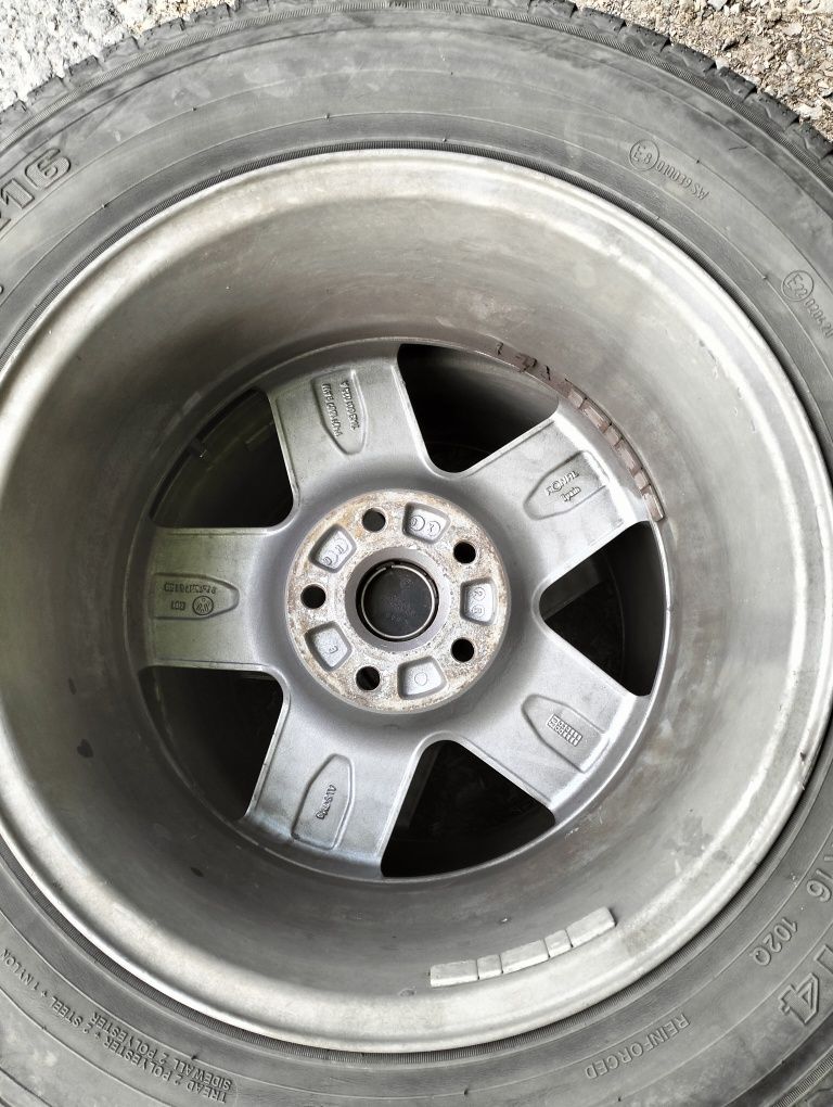 Продам литые диски R16. Находятся в Одессе.
