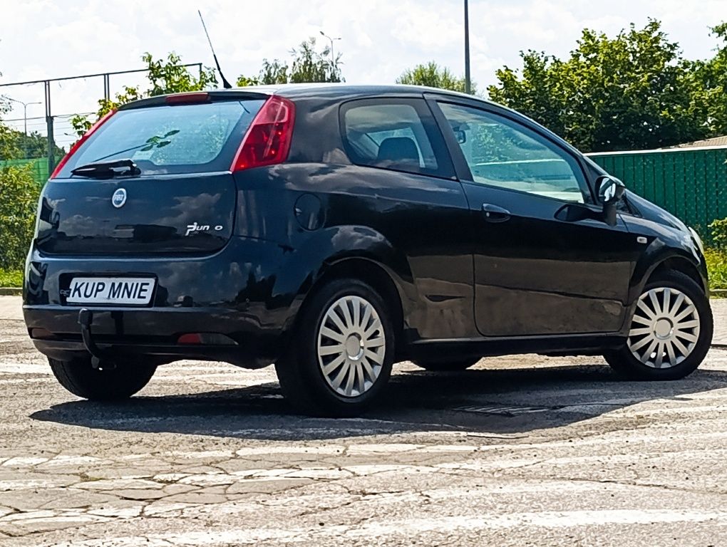 Fiat Punto 1.3D // 2009 // Super Stan // Klima // Hak // Zamiana //

S