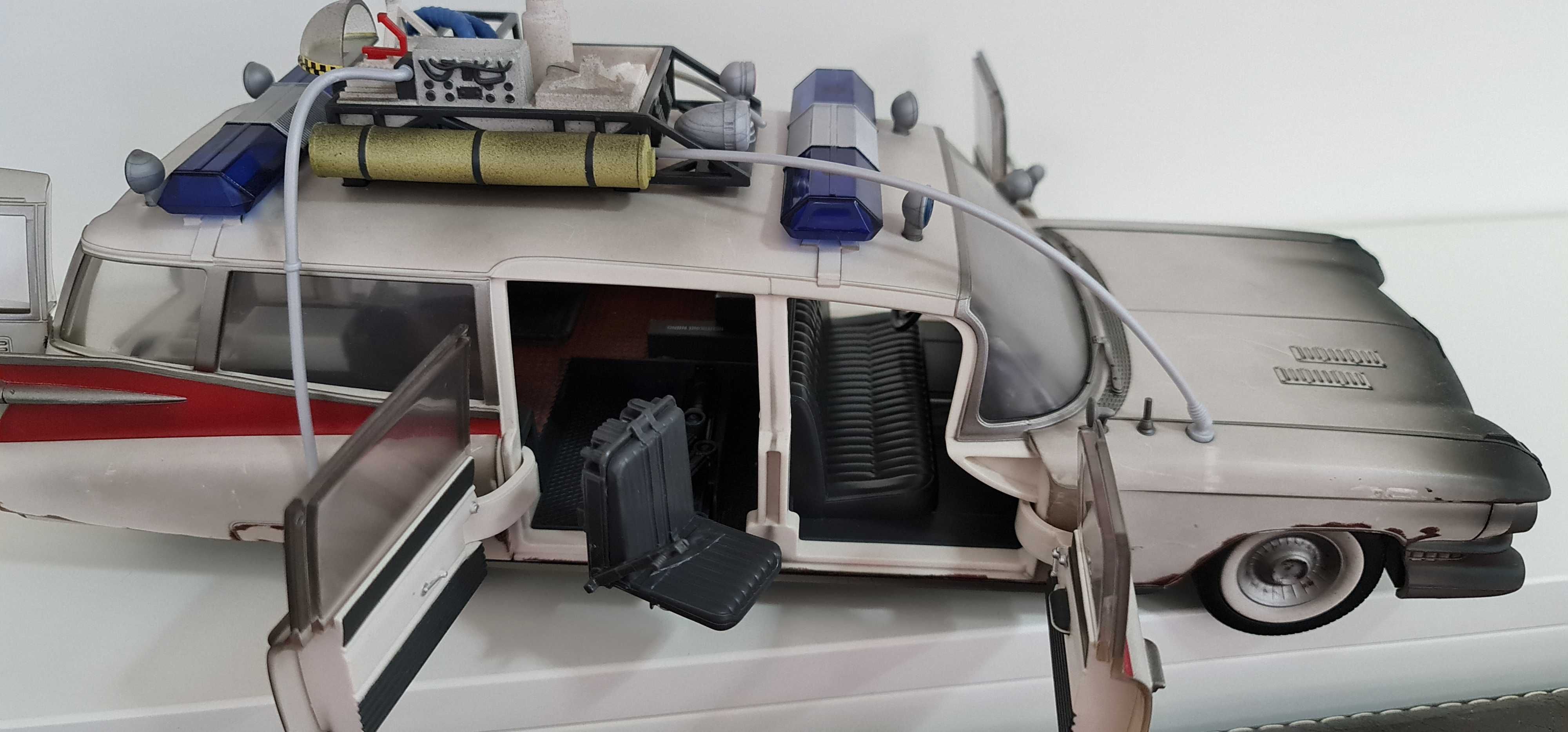 Kolekcjonerski model Cadillac Ghostbusters