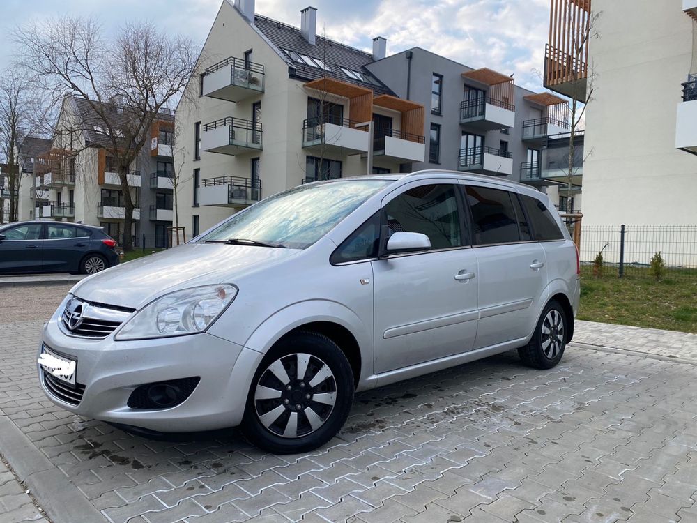 Opel Zafira 1.6benzyna + gaz 2008r