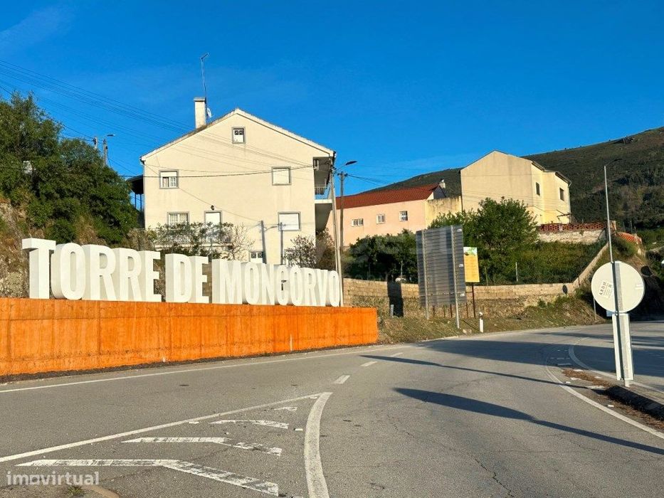 Magnifico lote para construção localizado numa zona residencial de ...