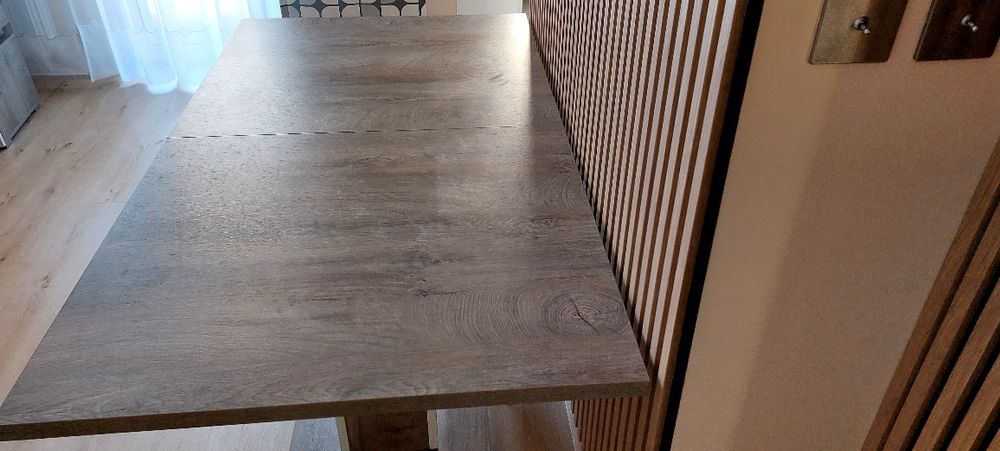 Stół rozkładany + Gratis 4 krzesla.