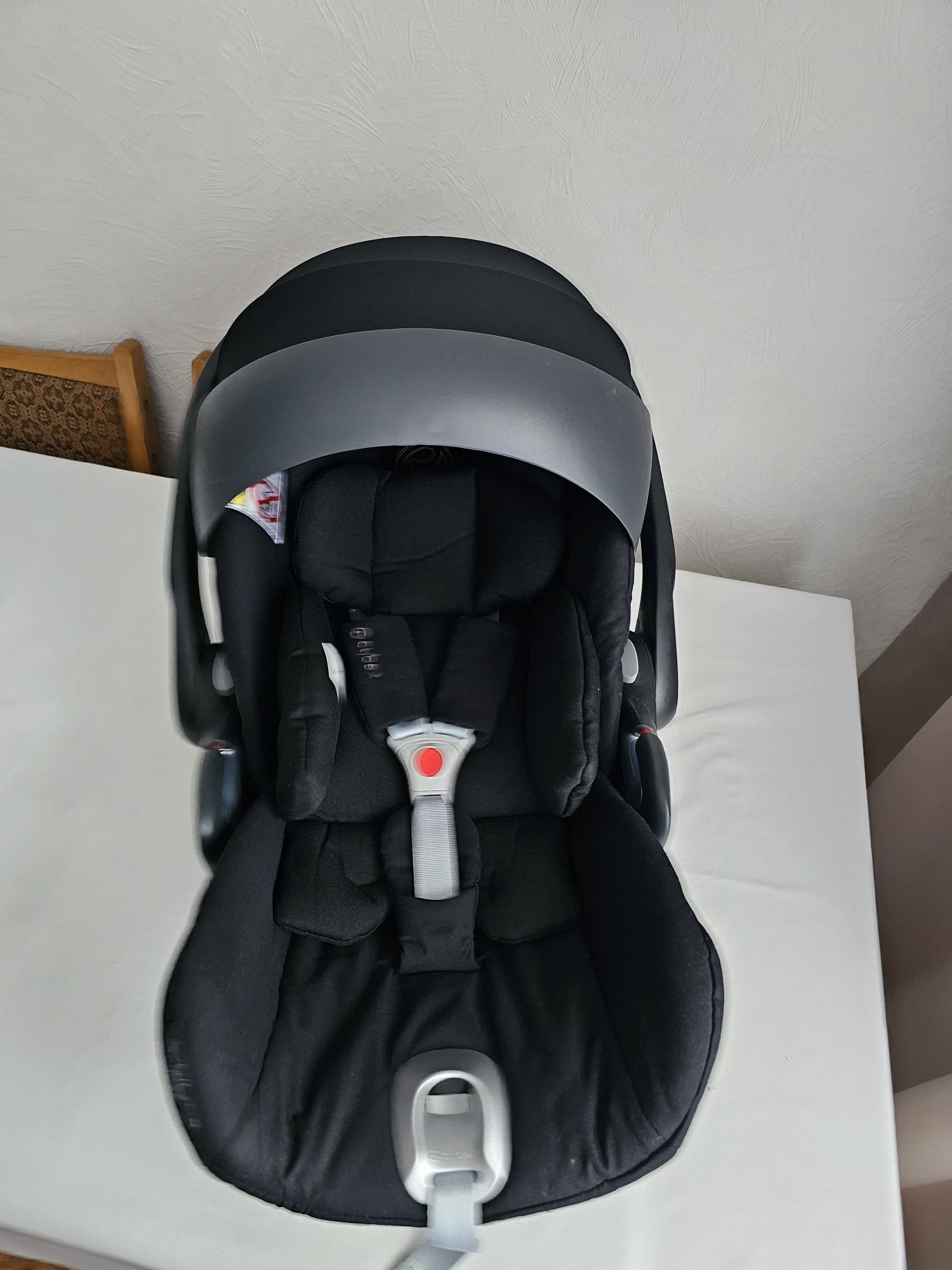 Cybex Cloud Z i- size deep black