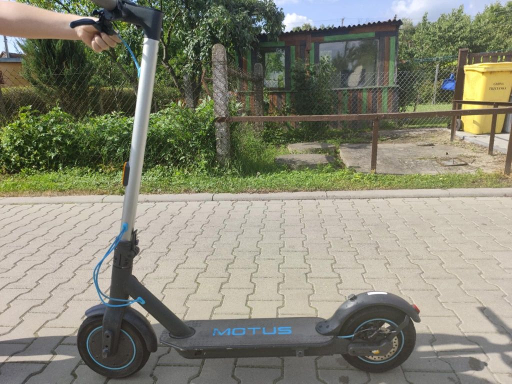 Hulajnoga elektryczna Motus Scooty 10 lite -generacja 5