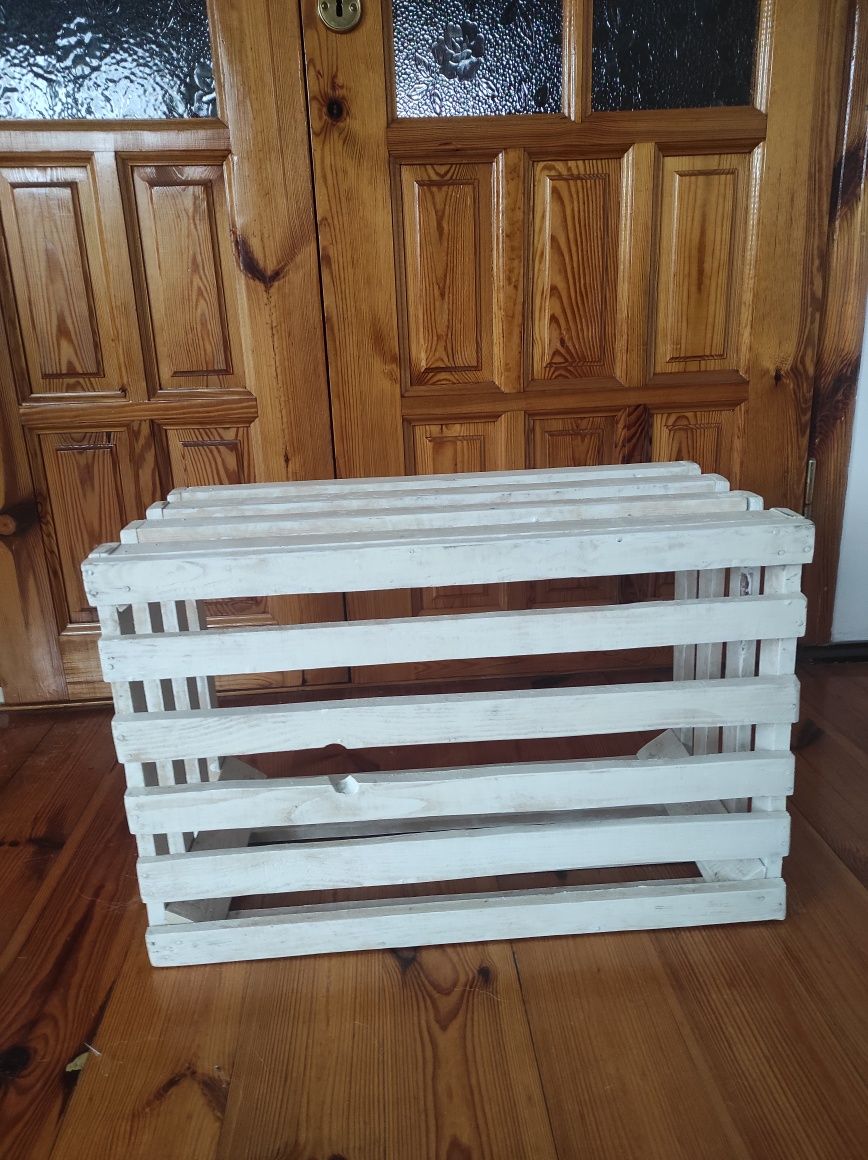 Skrzynia biała hand made