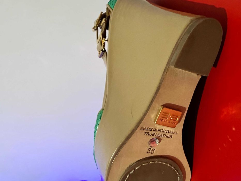 Sandálias Verdes/Bege em Pele genuína