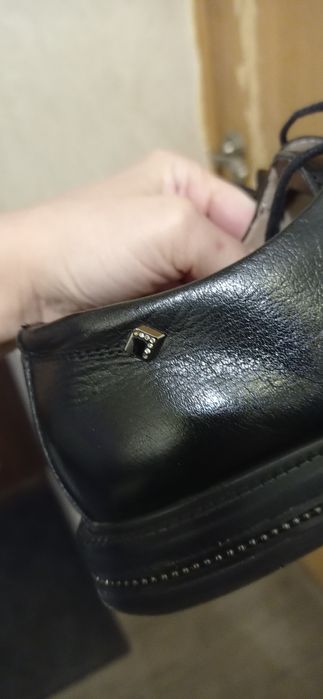 Женские кожаные туфли на шнурках размер 39(стелька 25.5 см)