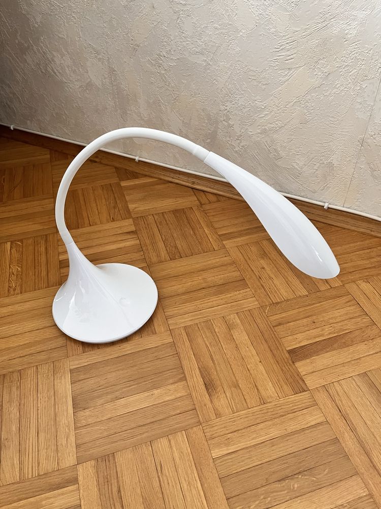 Lampka nocna biurowa