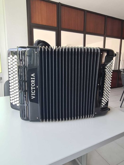 Acordeão Victoria Accordions Junior A XB210c