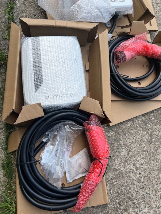 Зарядна станція Eluminocity 32A type 1 RFID card