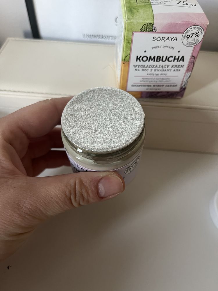 Wygładzający krem na noc z kwasami aha kombucha soraya