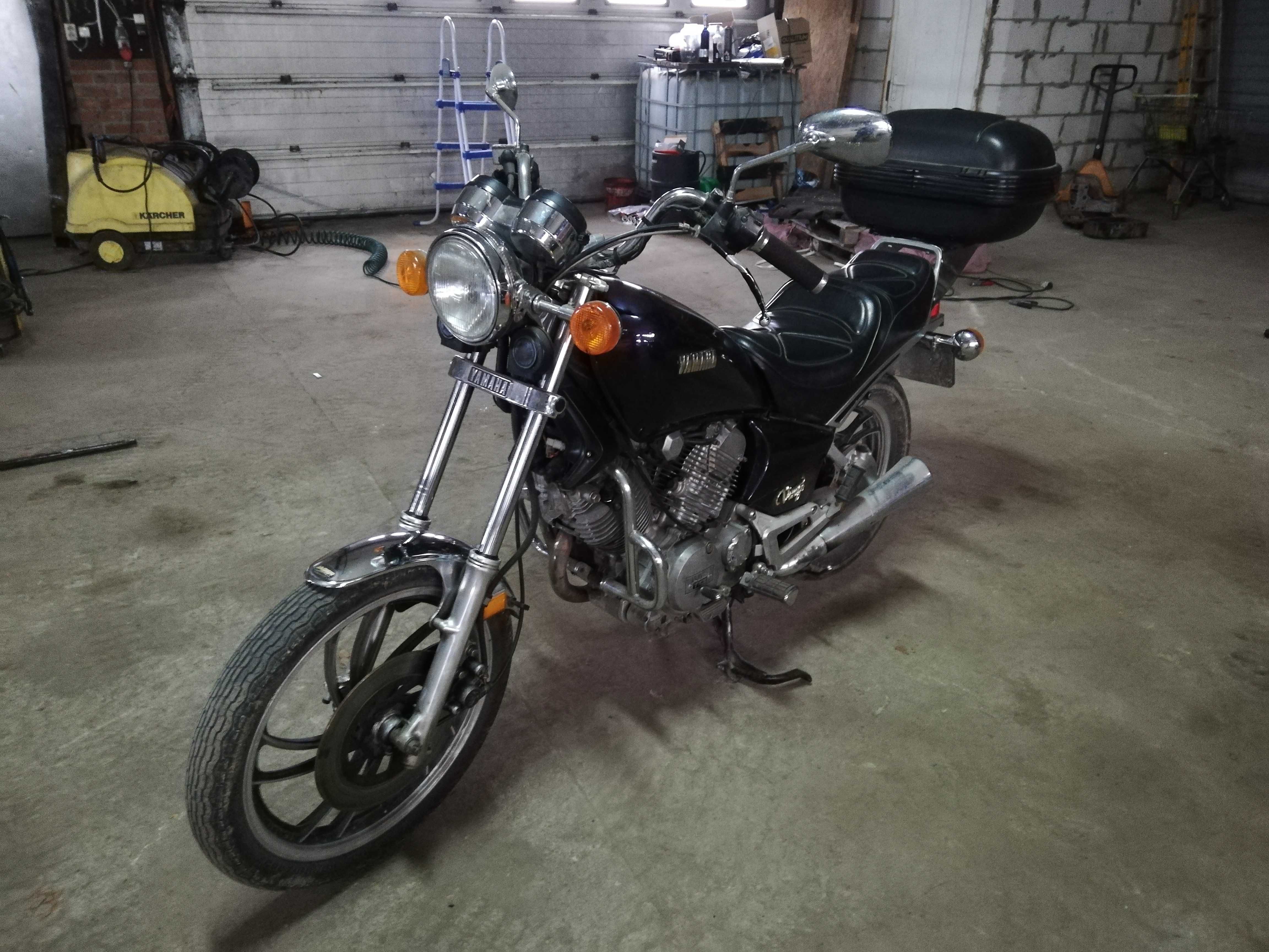 Yamaha XV500 Virago