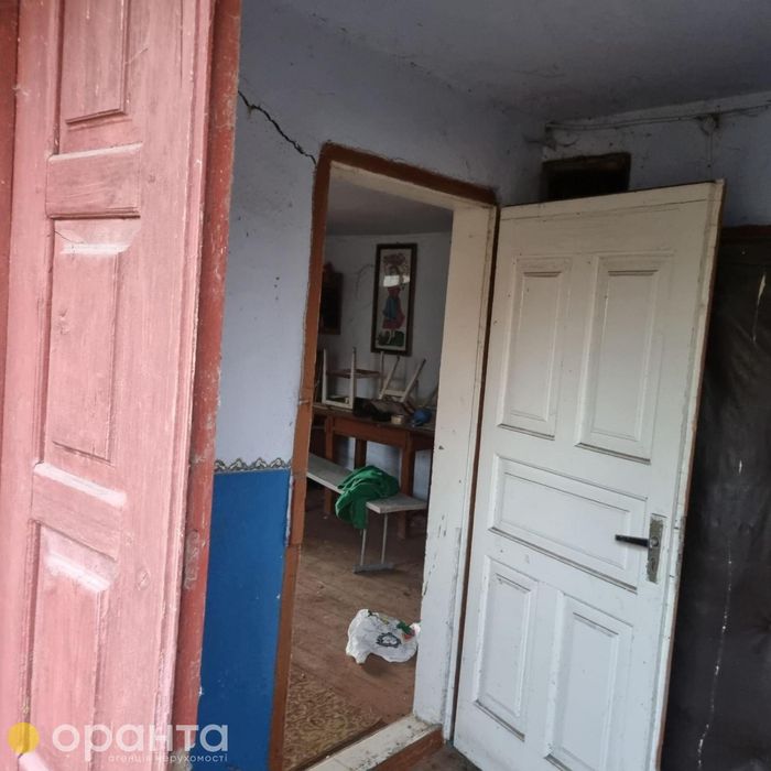 Продаж будинку в с. Малий Ходачків 25сот. землі