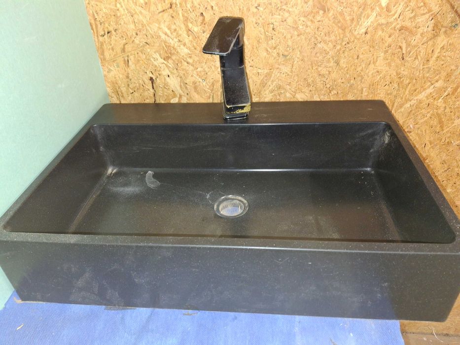 Zlew nablatowy, umywalka