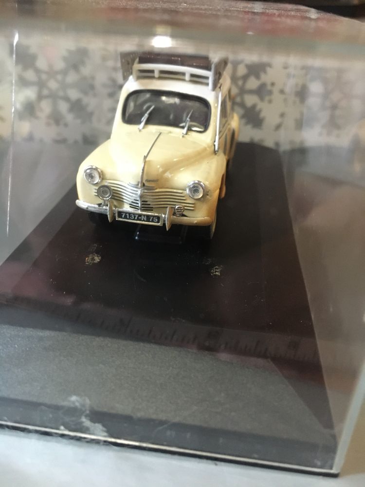 Miniatura Renault 4cv