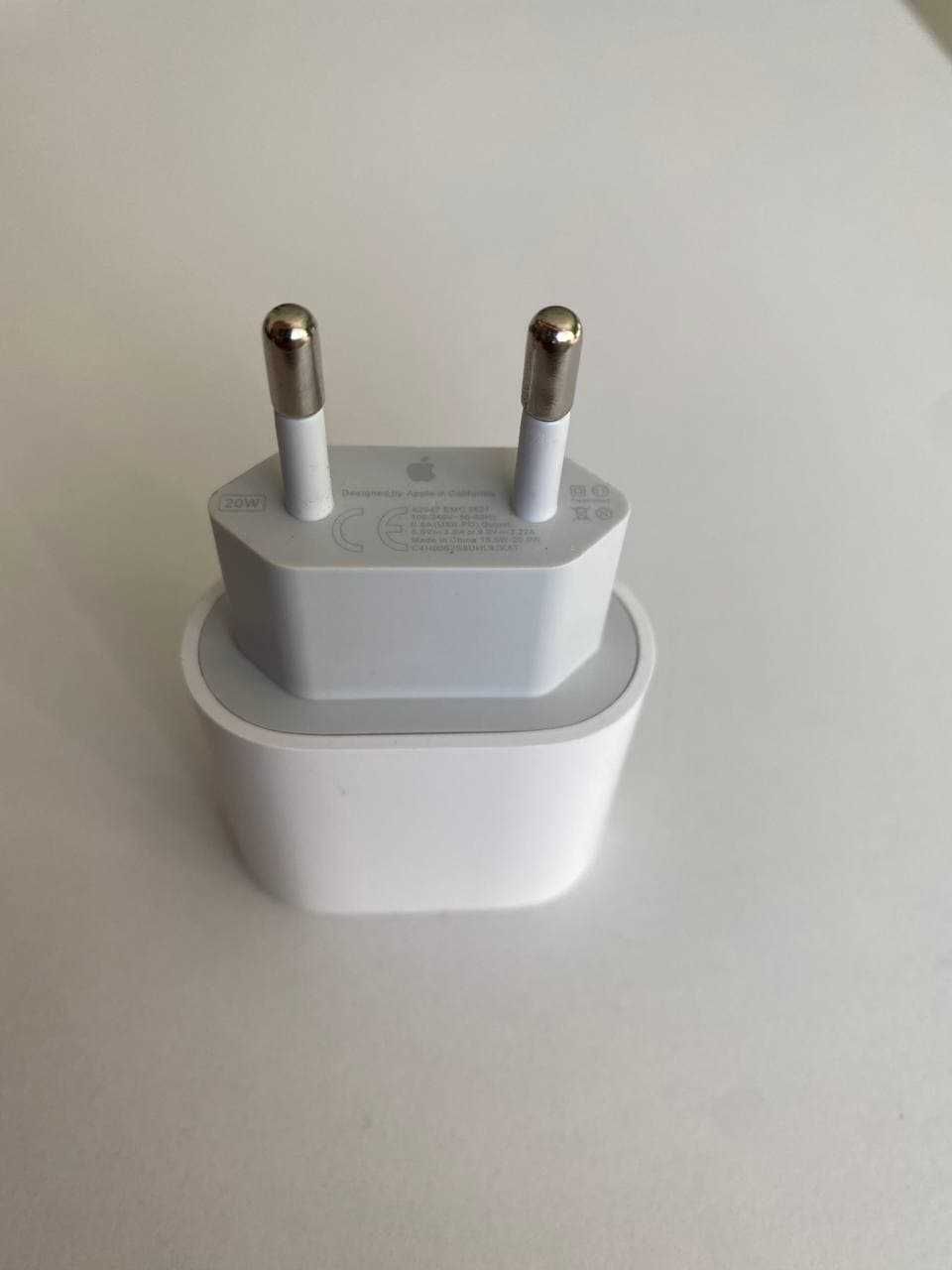 Зарядное устройство адаптер Apple USB-C 20W Power Adapter (MHJE3)