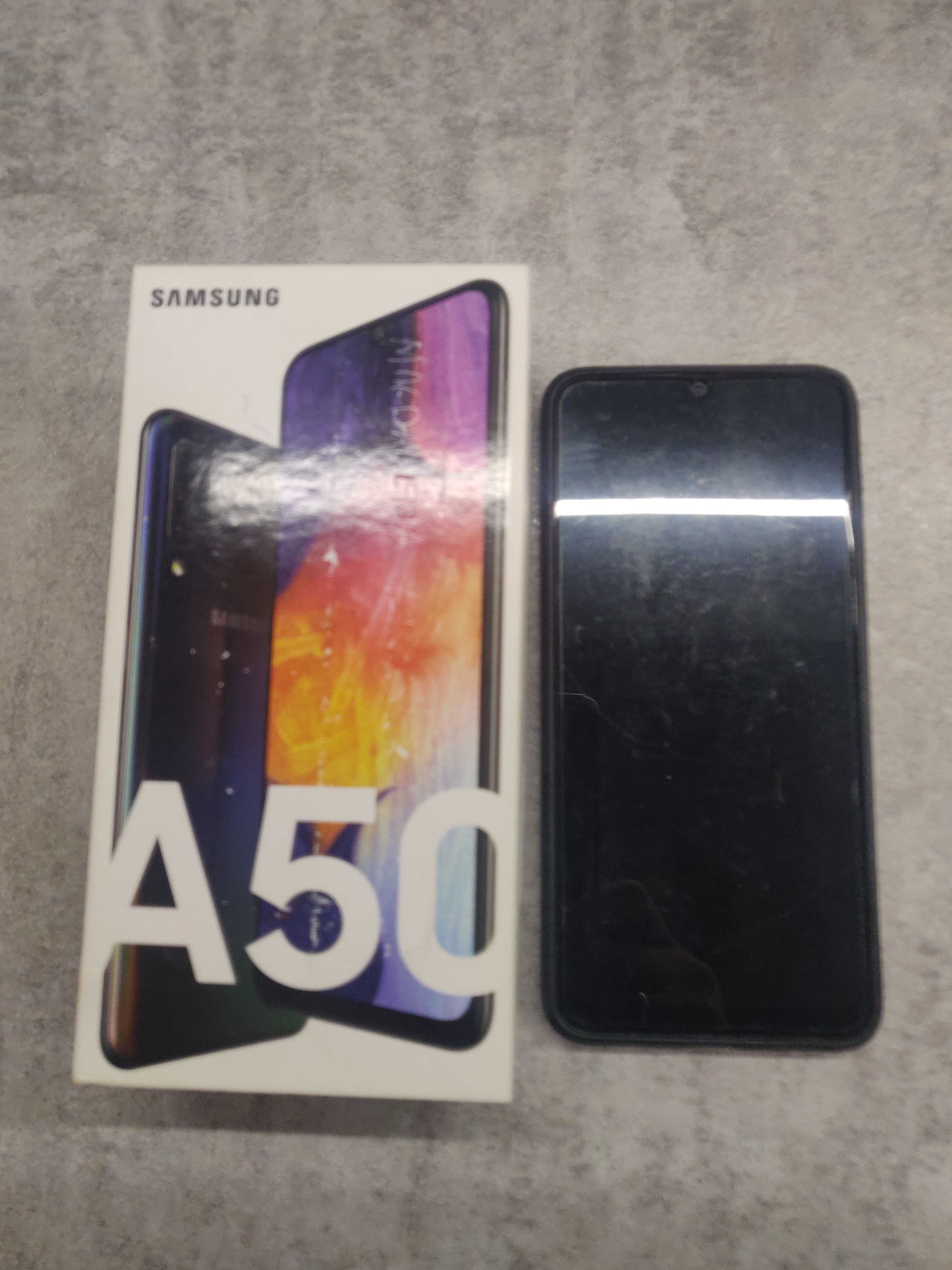 Samsung Galaxy A50 128/4 GB w stanie bardzo dobrym