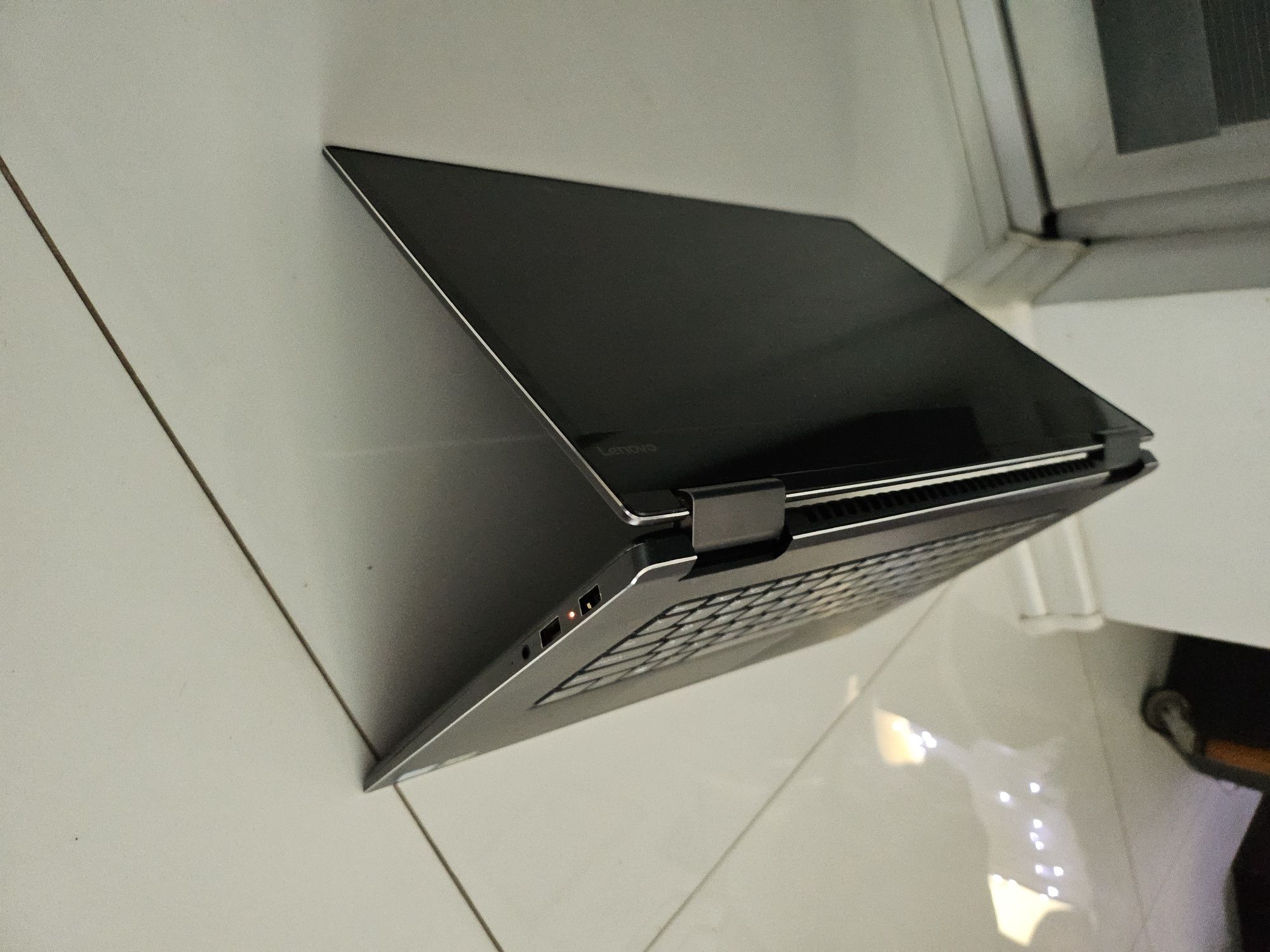 Laptop IBM Lenovo Yoga 720-15 i5-7300HQ 24GB 1000 GB + Gratis