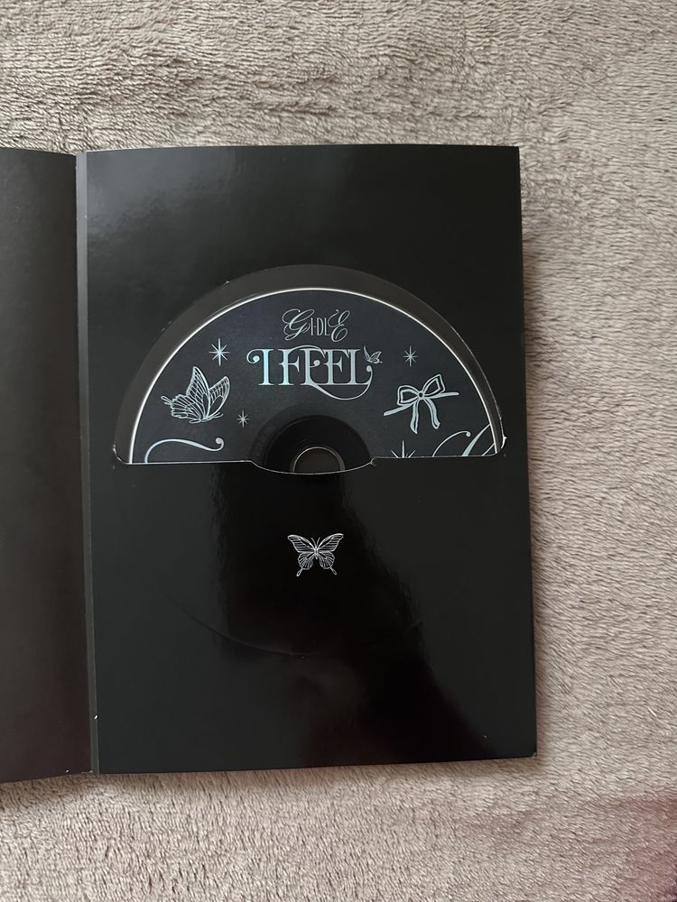 Альбом G I-DLE – I FEEL Butterfly