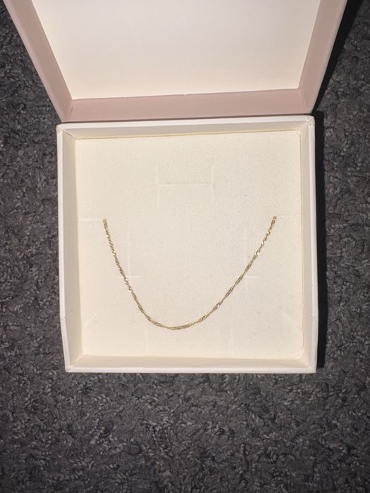 Złoty damski łańcuszek singapurka