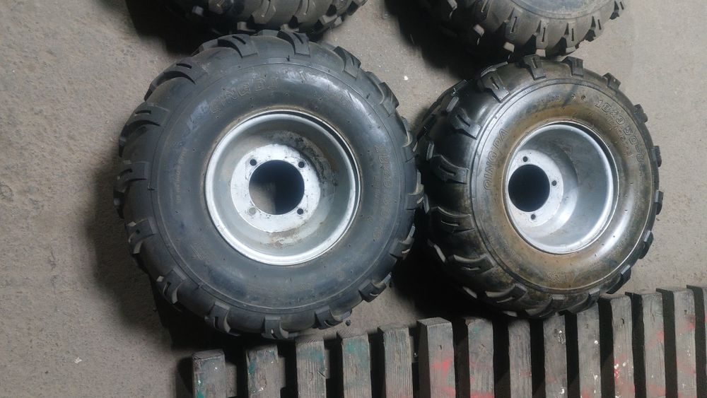 Шины на квадроцикл разноширокие комплект всборе 240/50 R8 180/80 R8