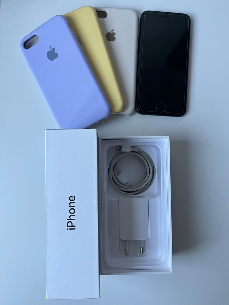 Iphone 7 - 32GB + 3 capas