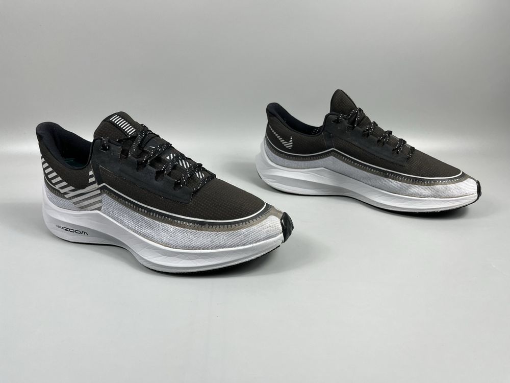 Кросівки Nike Zoom Winflo 6 Shield 40.5 розмір (по стельке 26 см)