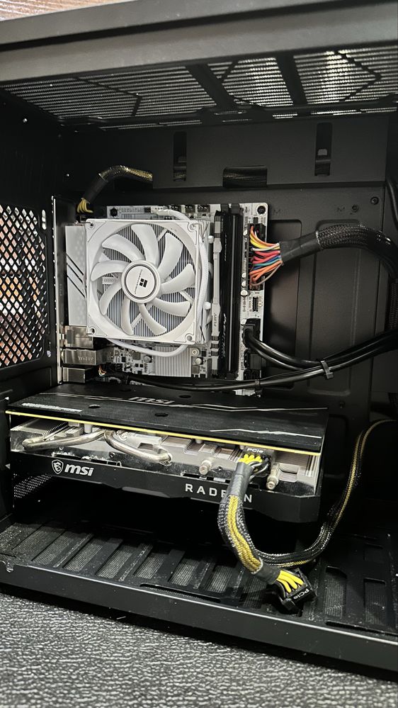 Computador AMD r5 3600 / RX 5600xt