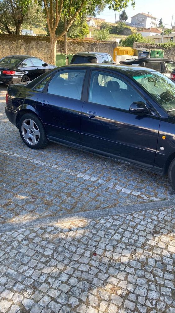 Vendo ou troco  audi A4
