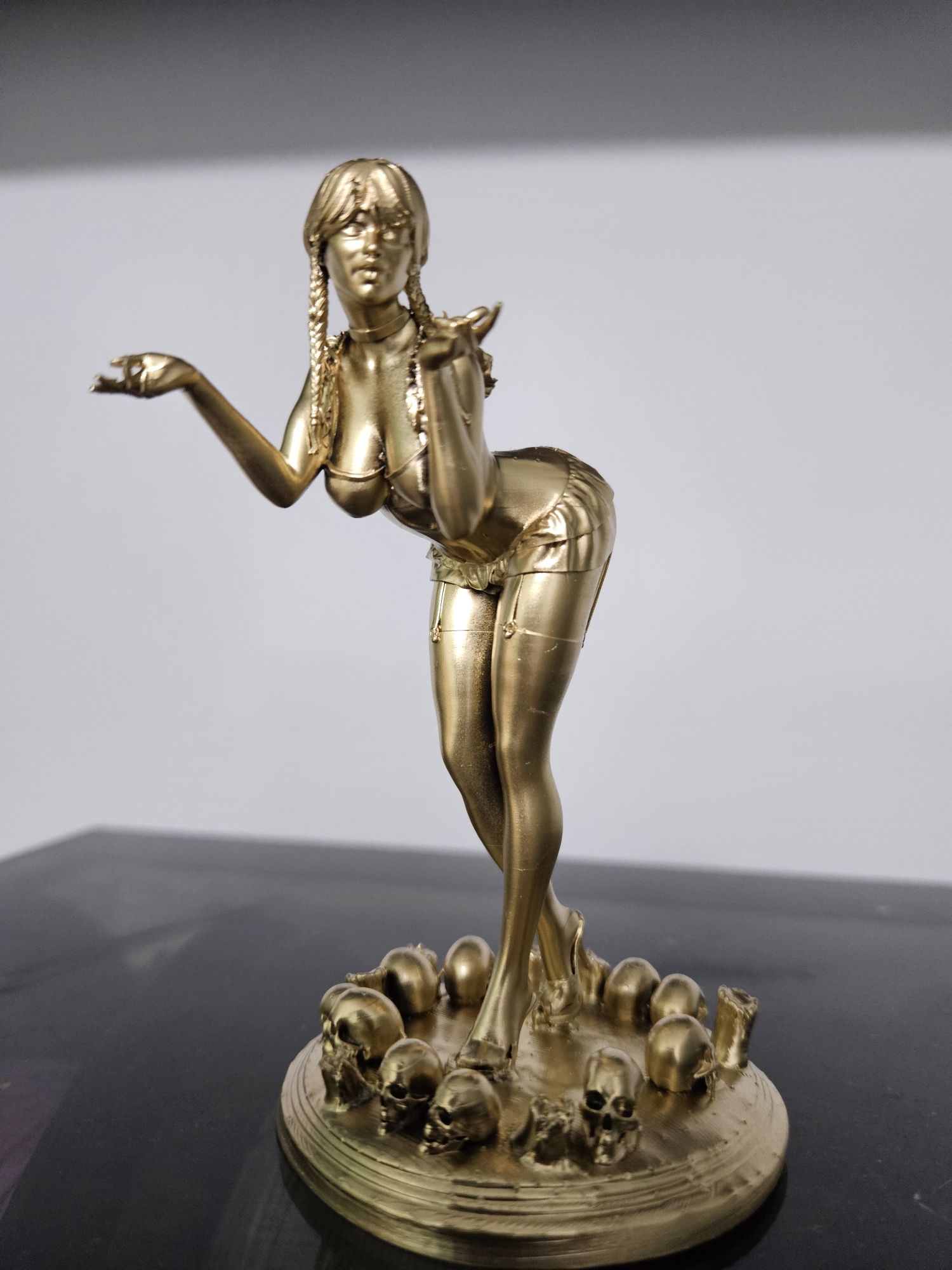 Figurka wednesday prezent