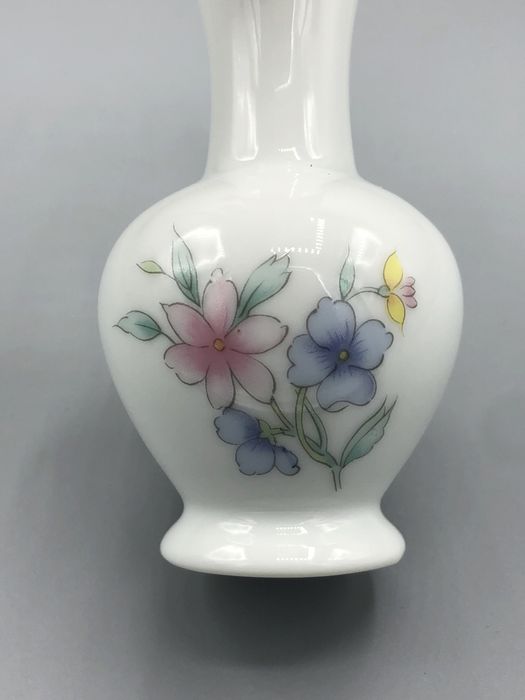 Ozdobny filigramowy wazonik Japonia wzór kwiaty dekoracja ozdob