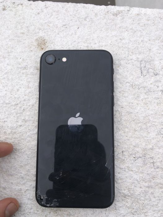 Iphone SE 2020 usado