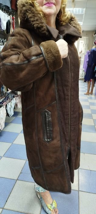Продам натуральну дублянку з капюшоном р 50-52