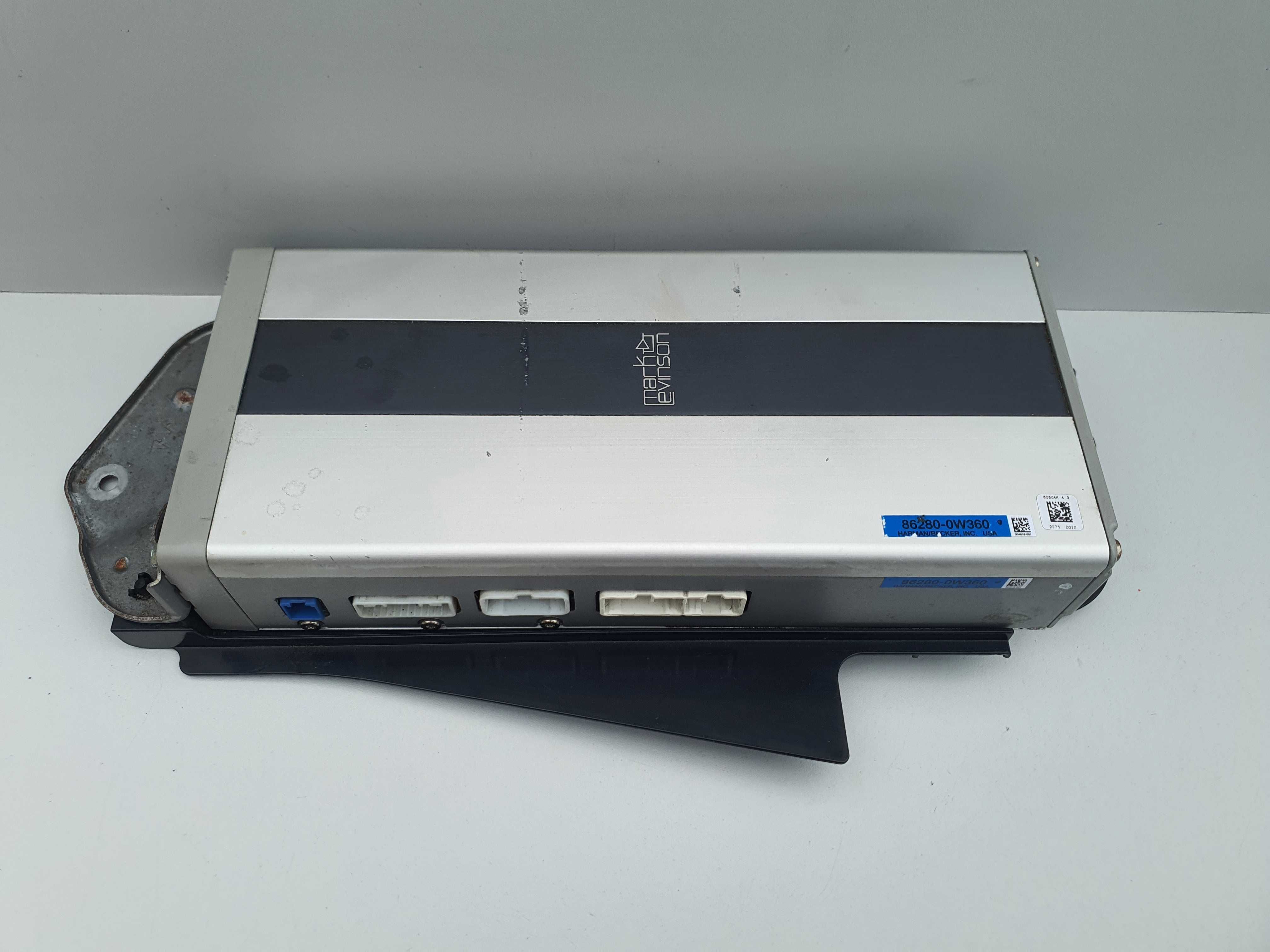 LEXUS IS220 IS250 wzmacniacz mark levinson 06-12