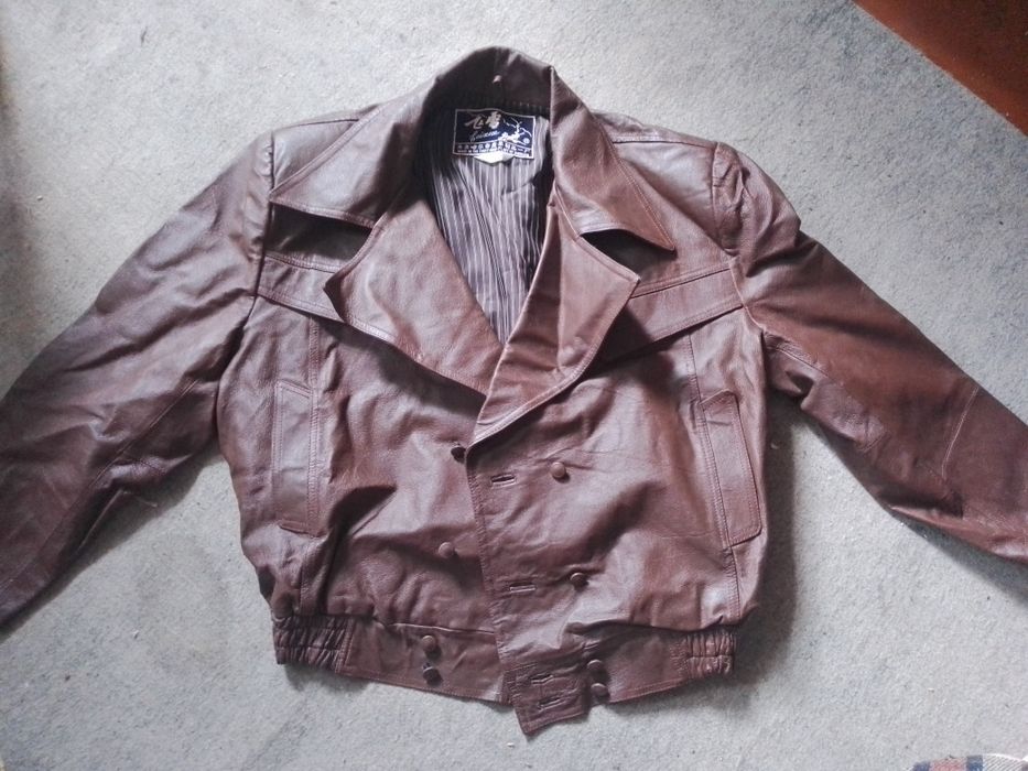 Шкіряна куртка в гарному стані