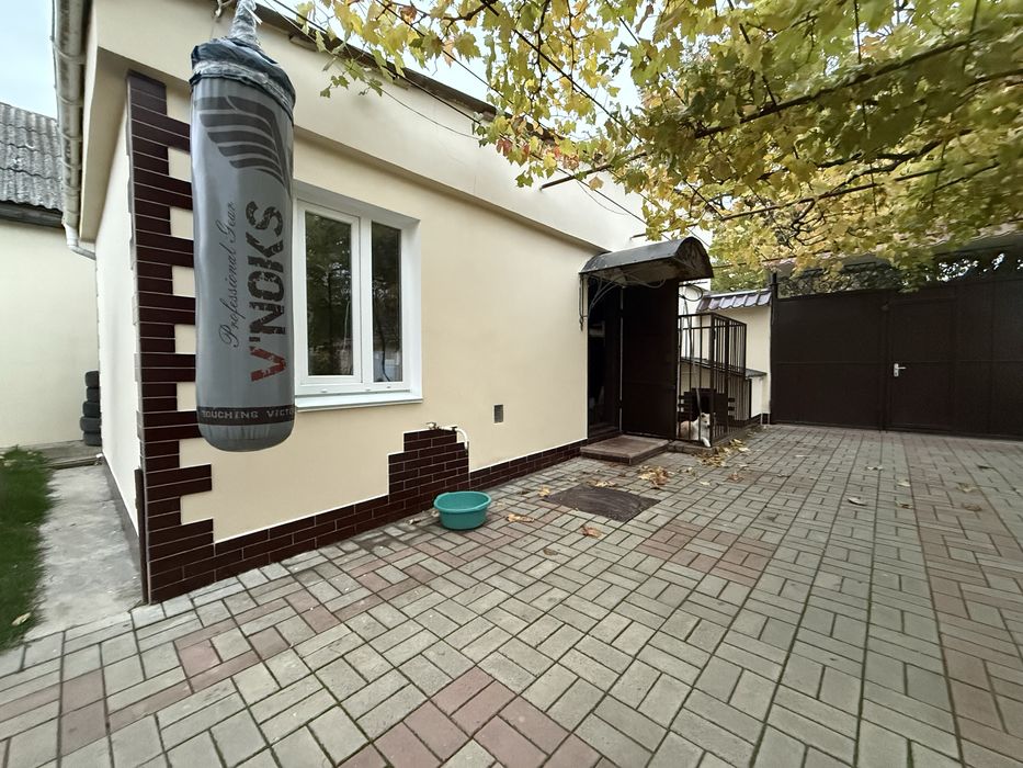 Продаю ухоженный дом 100м2. Ингульский район.