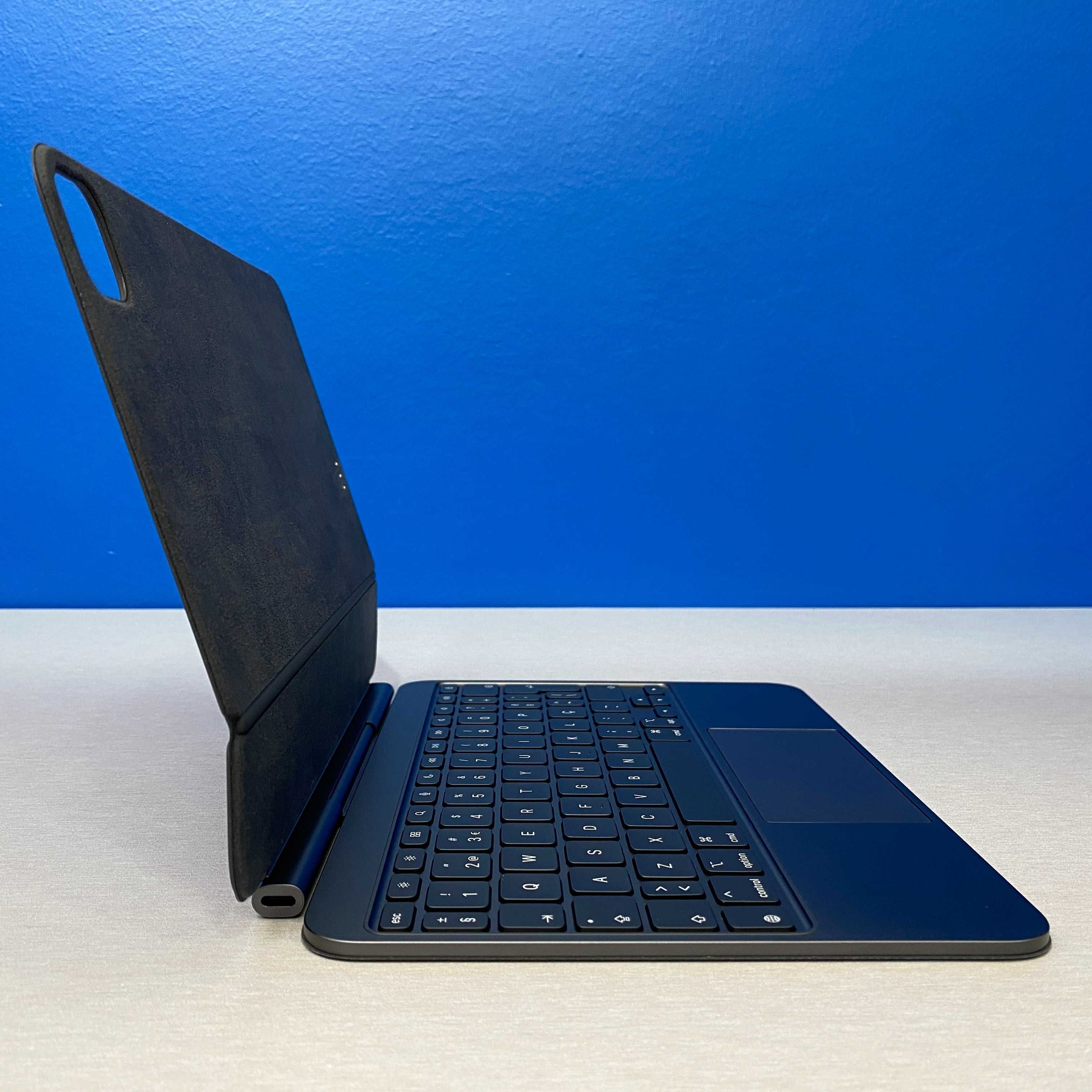 Capa Teclado - Apple Magic Keyboard iPad Pro 11" (M4)