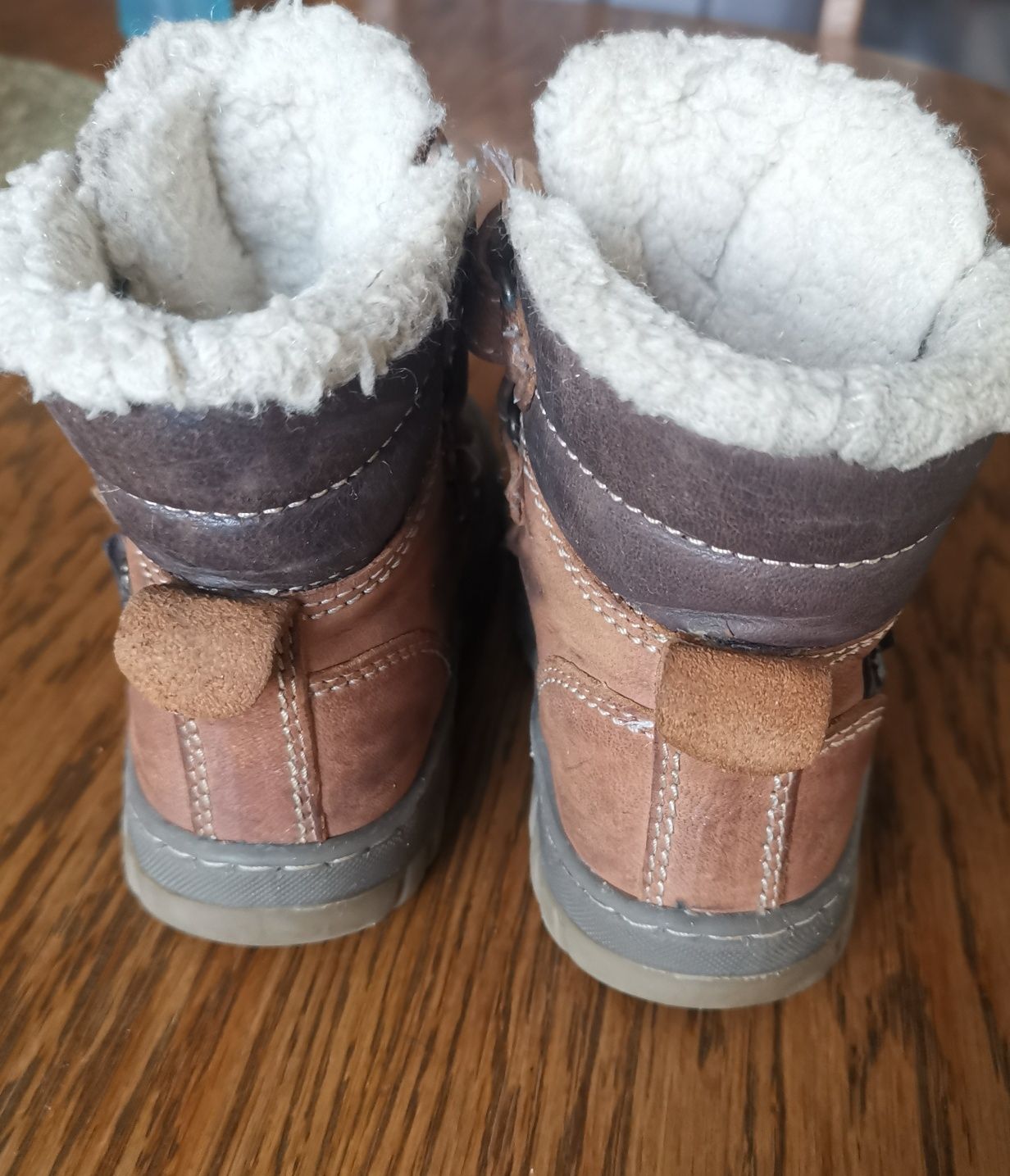 Zimowe buty Lasocki dla chłopca rozmiar 23 skóra