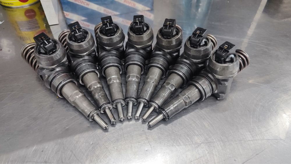 038130073BN форсунка Volkswagen Skoda 0414720313