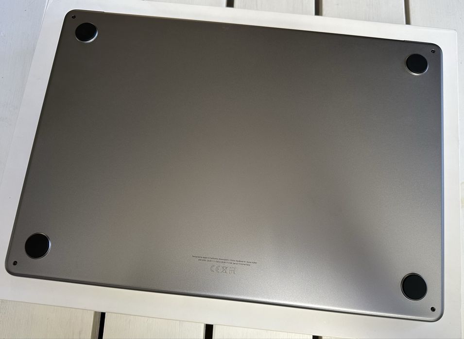 MacBook Air 15” M2 16GB/256GB Gwarancja Bateria 100% - Space Gray