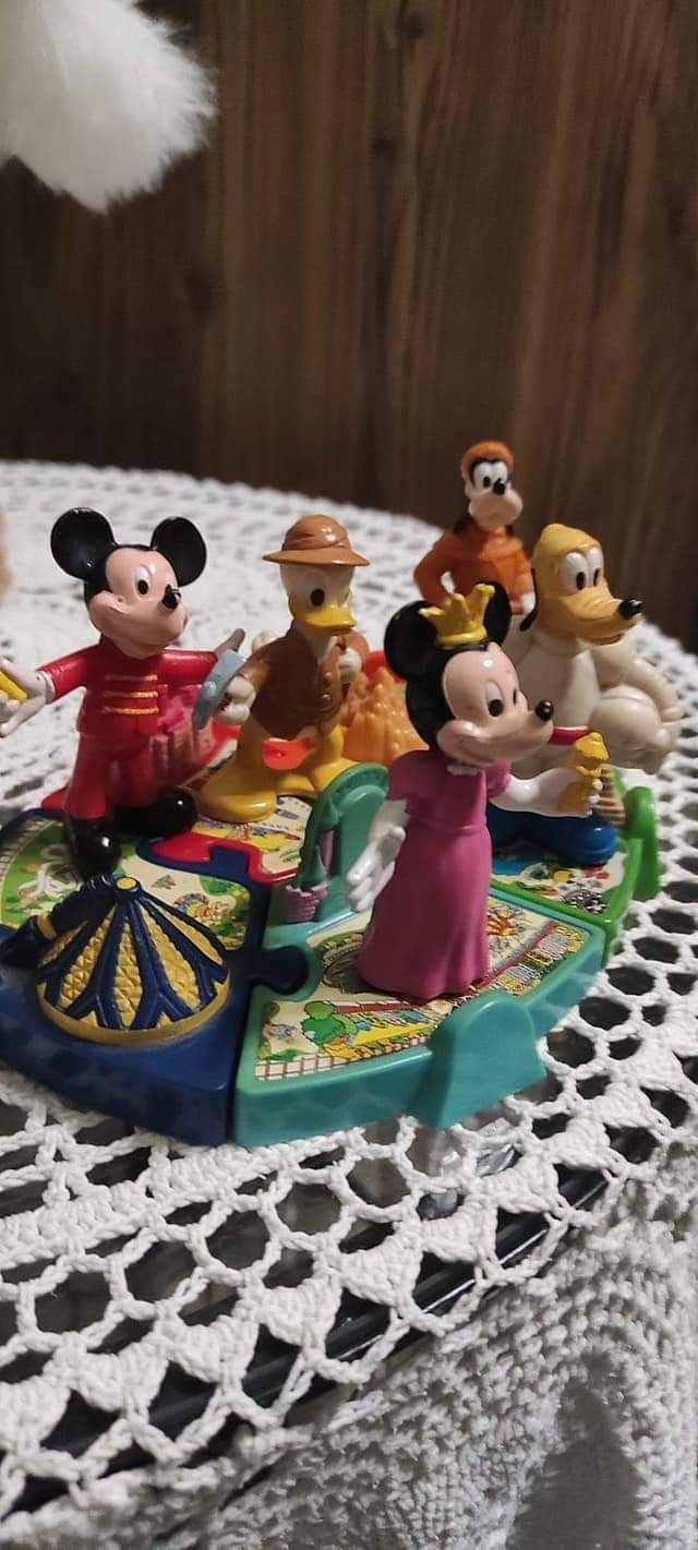 Figurki Disney na podstawie