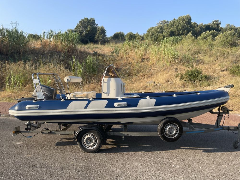 Semi rigido RIB 555 VFI + Tohatsu 40 Mega em excelente estado