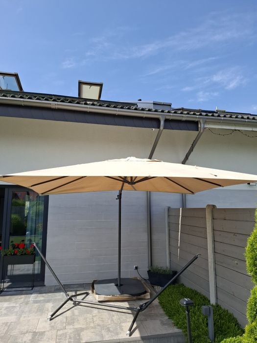 Parasol ogrodowy 330x240 z podstawą na piasek