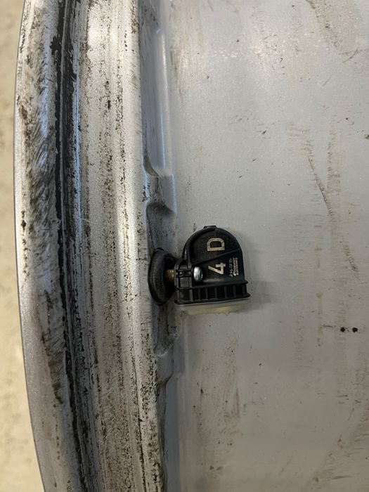 Felgi Opel 5x115 18’ ET49 z czujnikami oryginał !