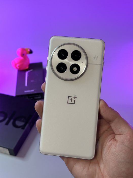 OnePlus 13 білий 16/512ГБ | 16 циклів зарядки (Заряджався 16 раз)