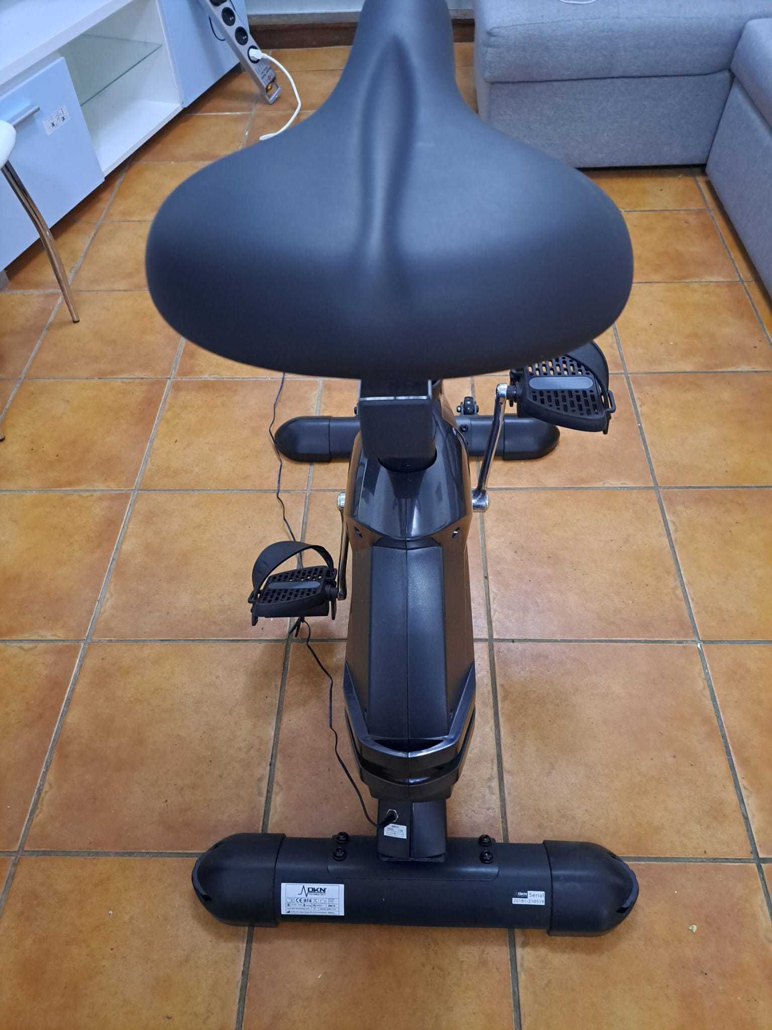 Bicicleta Estática DKN Ergometer AM-3i (100x56x134 cm-Preto) Como nova