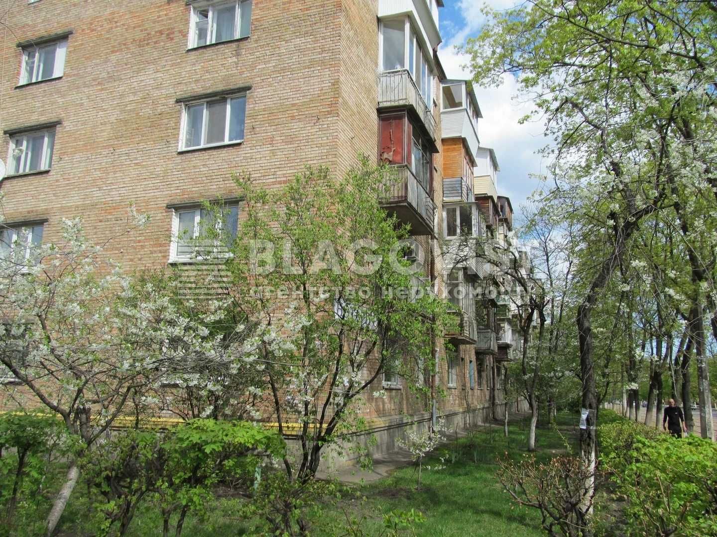 Продаж 2-кімнатної квартири, вул. Дегтярівська, 28 (Київ)